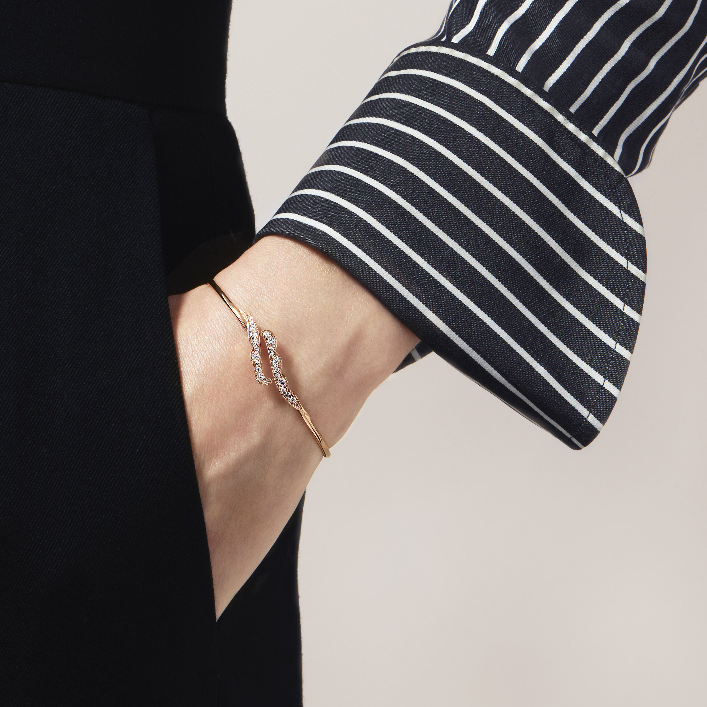 Lorelei Ribbon 鑽石手環, 18K 黄金, large