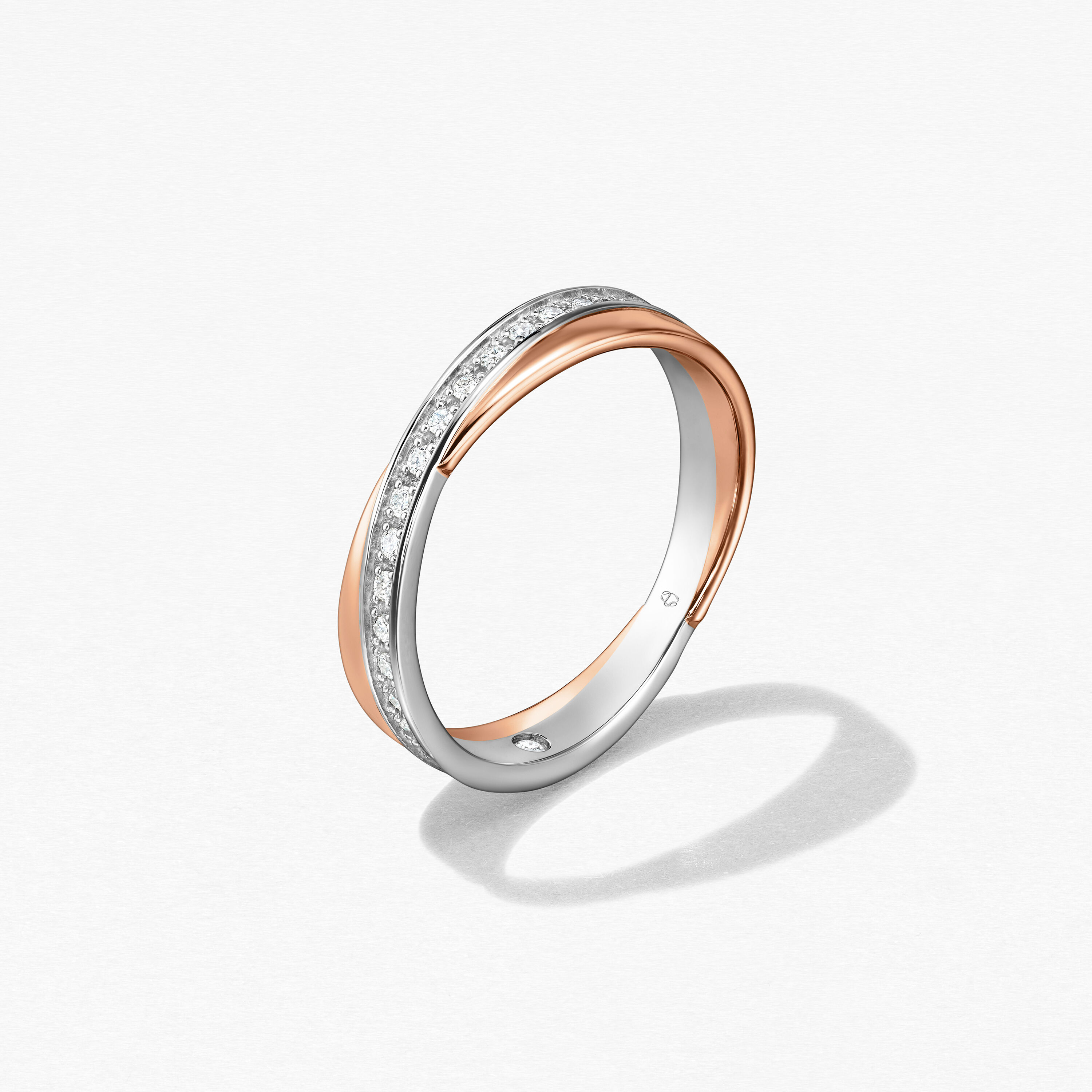 Embrace 結婚對戒, 鉑金和18K 玫瑰金, large