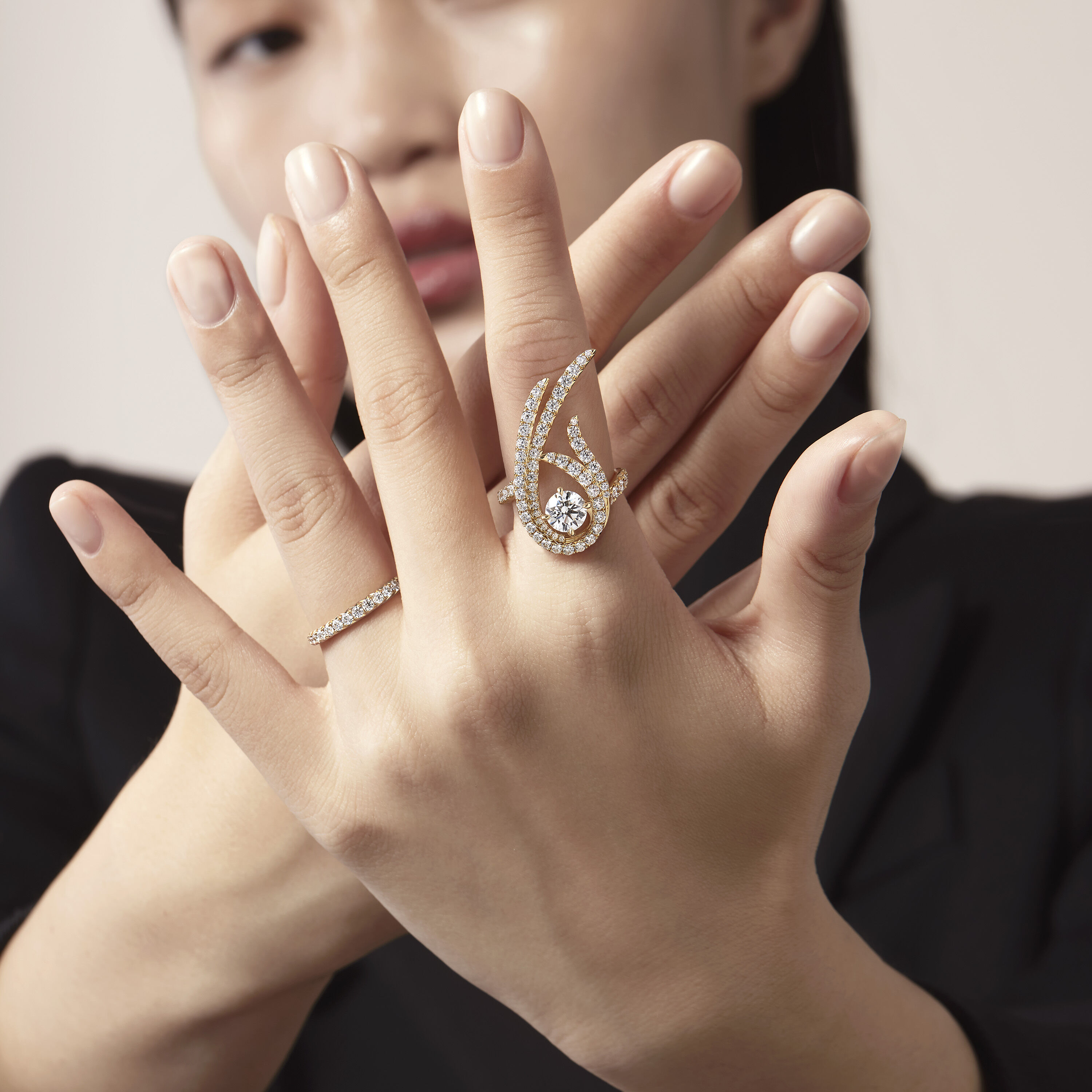VELA Twisted Cocktail 鑽石戒指, 18K 白金, large