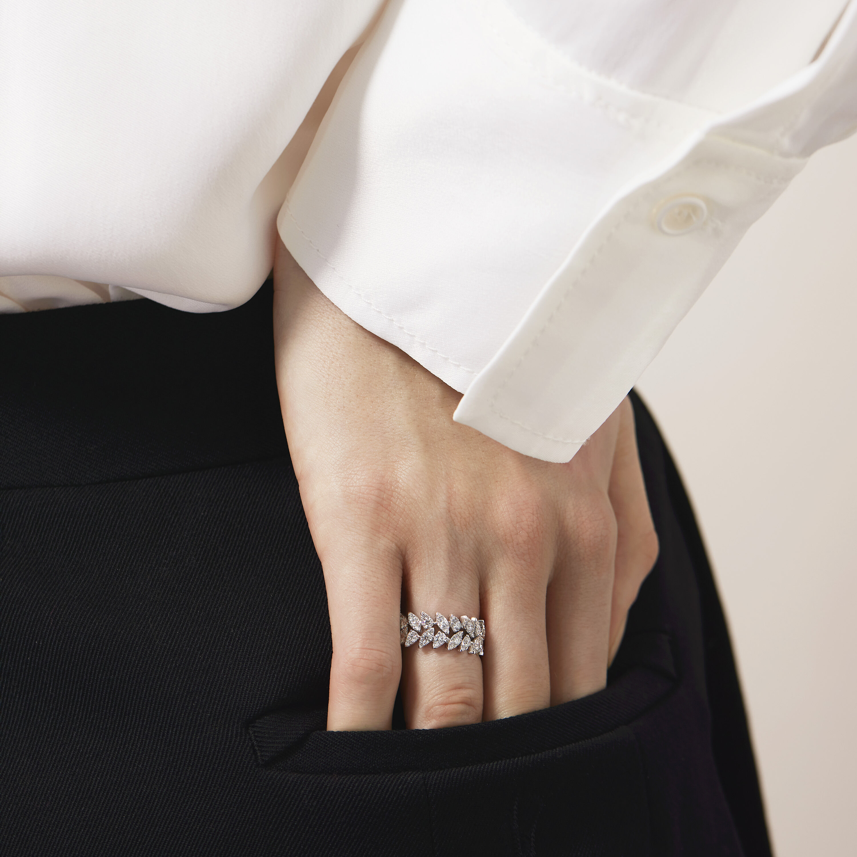 Aerial Double Dewdrop 鑽石戒指, 18K 黄金, large