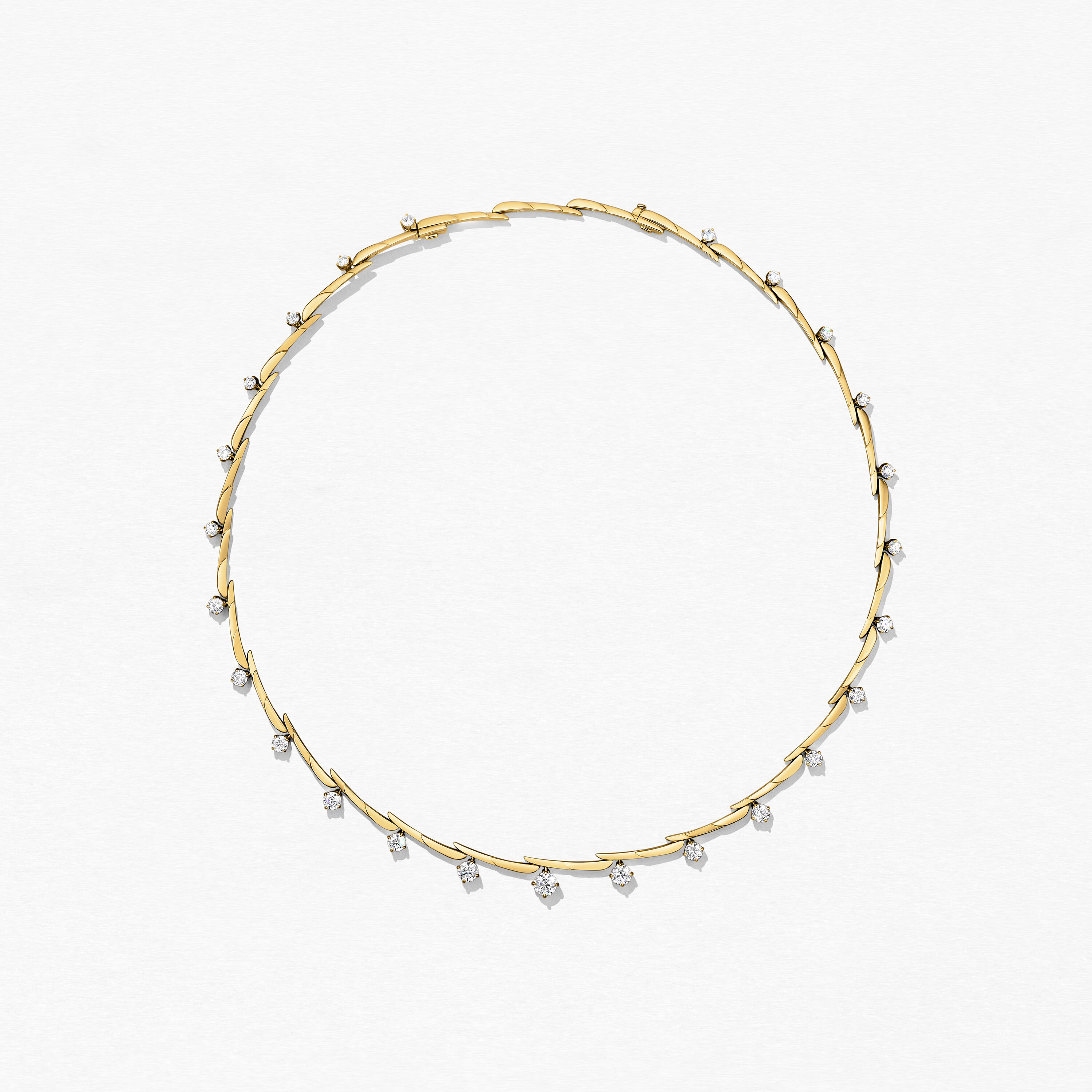 Vela Crossover Necklace, 18K Yellow Gold, large