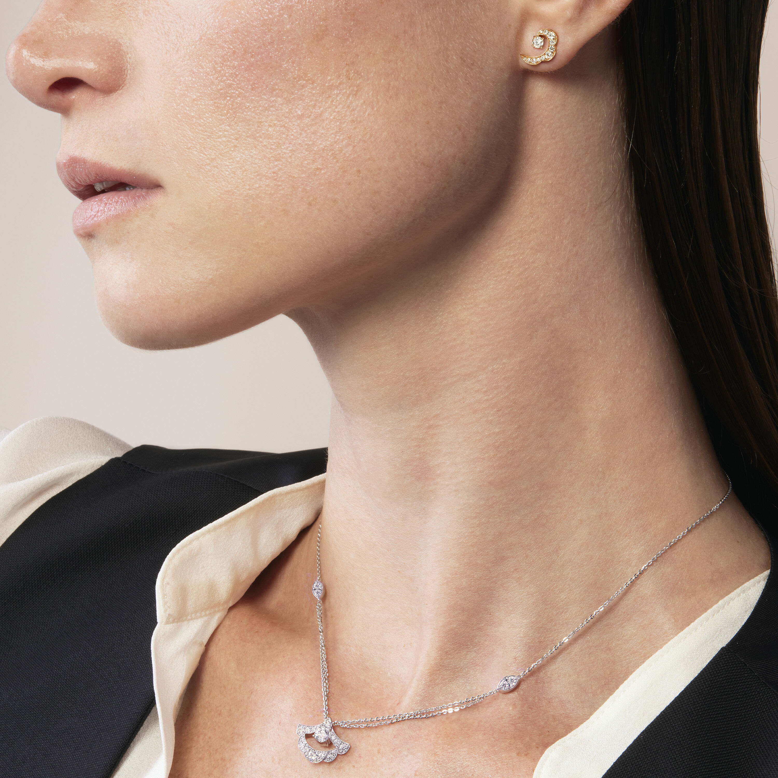 Lorelei Ribbon Studs, 18K Yellow Gold, large