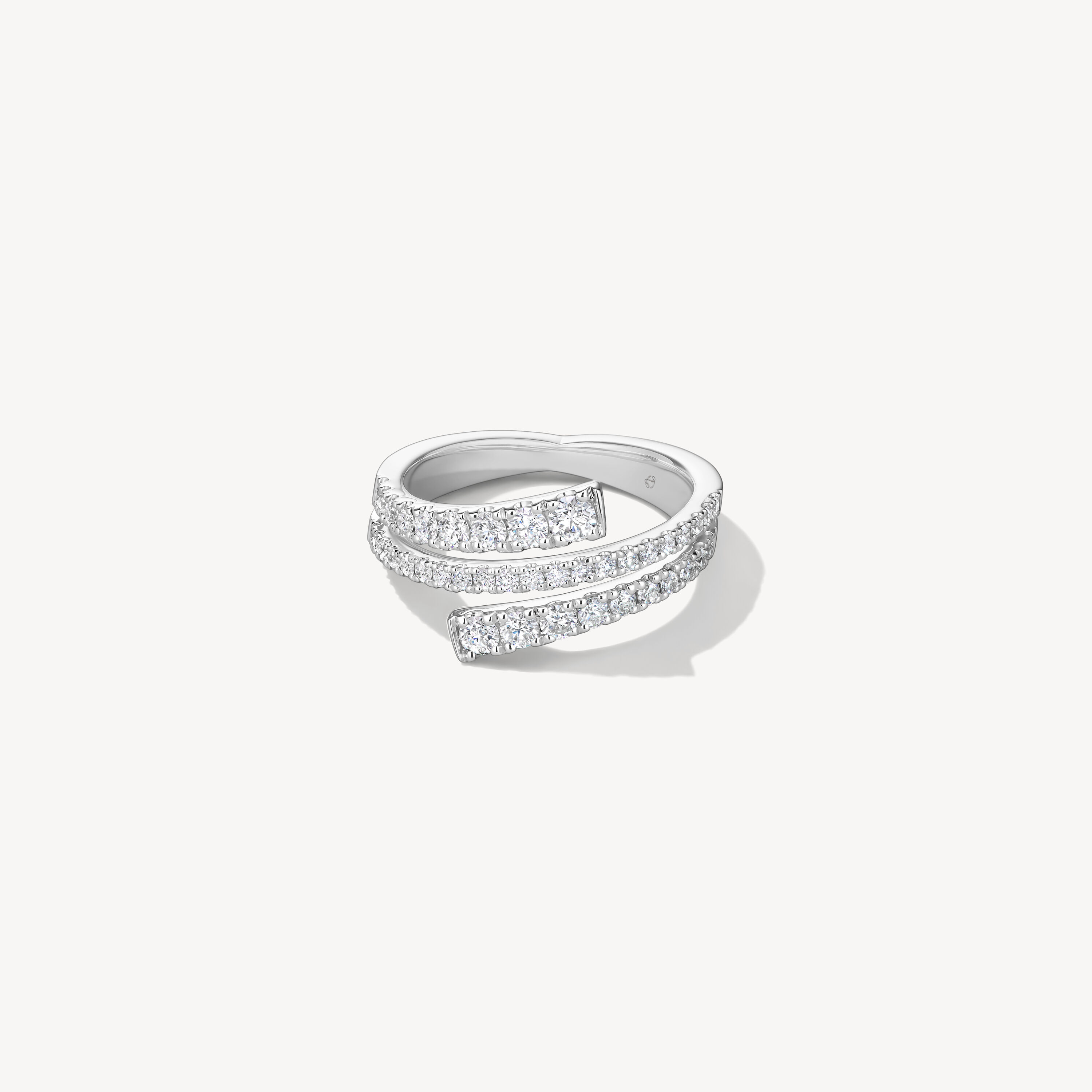 Grace Wrap鑽石戒指, 18K 白金, large