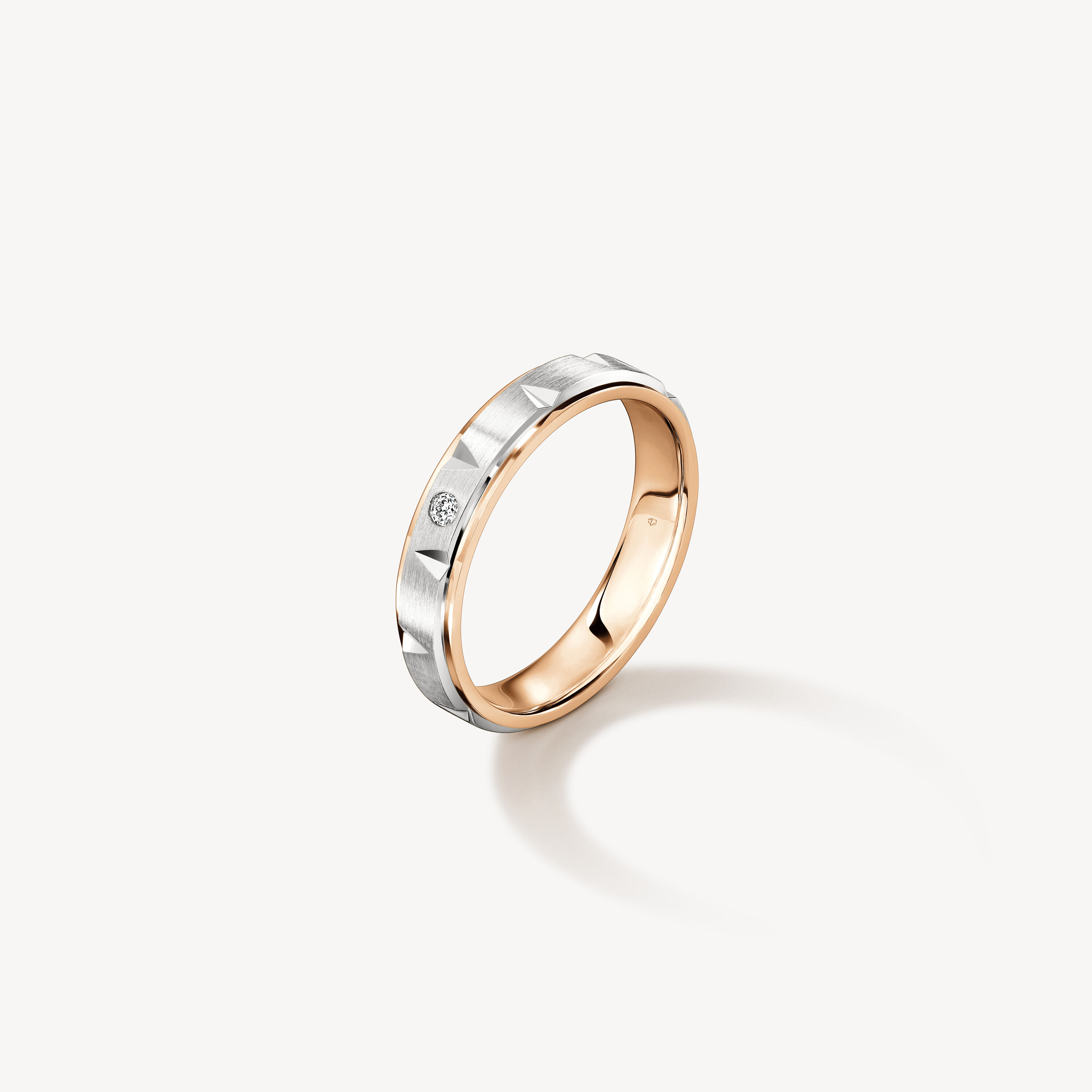 Love Chevron 結婚對戒 , 鉑金和18K 玫瑰金, large