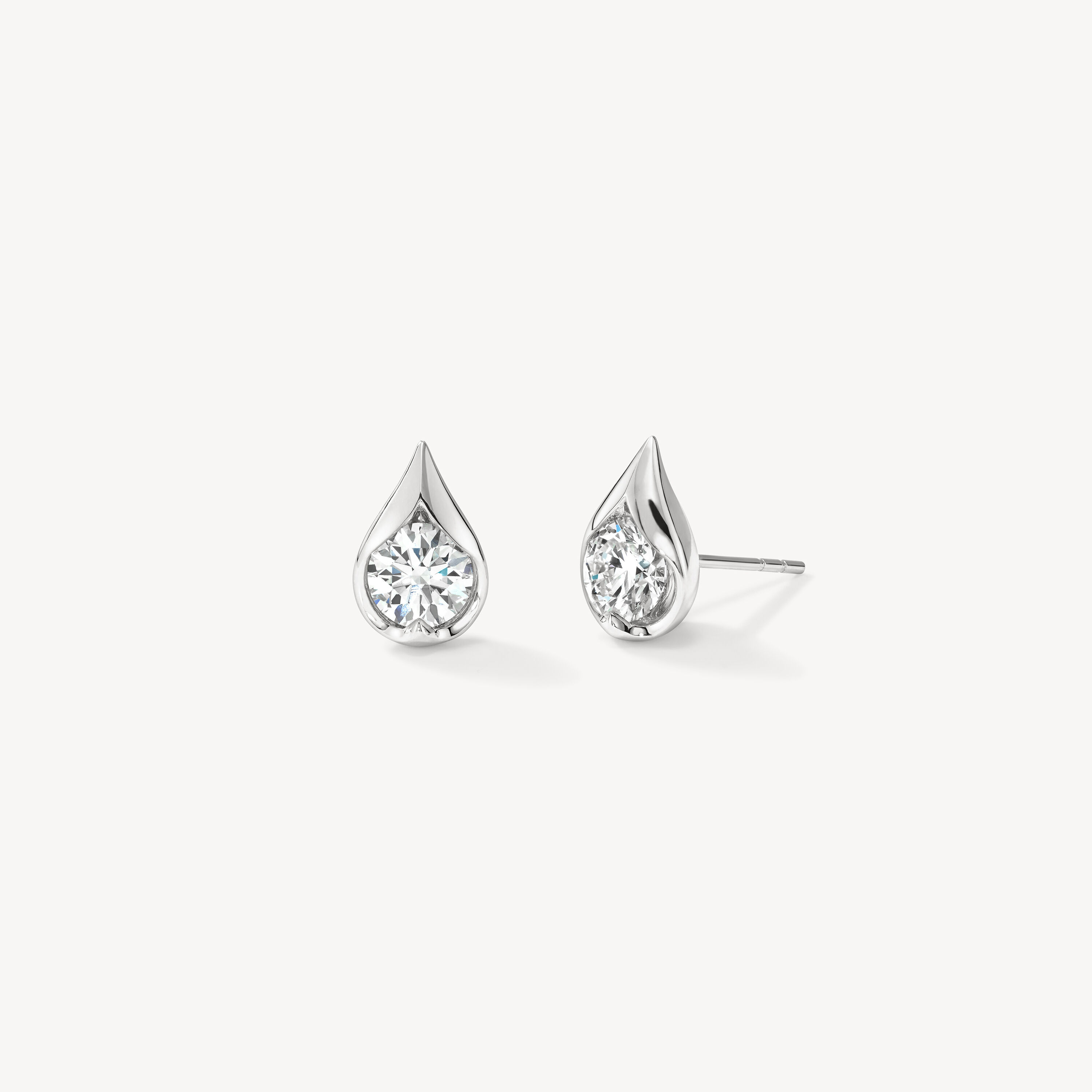 LU Droplet Studs, 18K White Gold, large