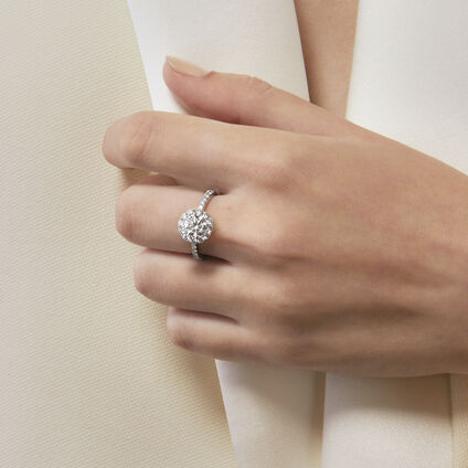 Vela Halo with Diamond Band 鑽石戒指　　, 鉑金, large