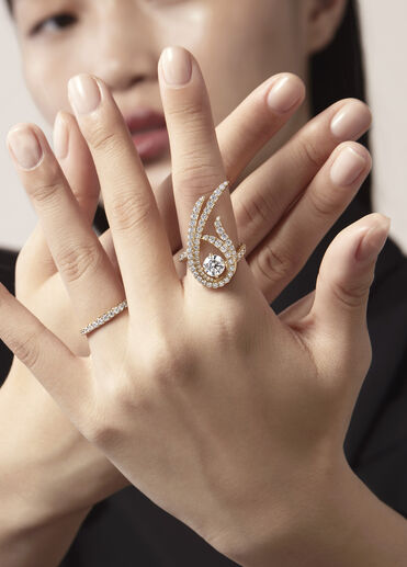 Vela Twisted Cocktail 鑽石戒指, 18K 白金 Vela Twisted Cocktail 鑽石戒指, 18K 白金, large
